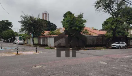 Casa residencial ou comercial de 108m² à venda, com 03 quartos (1 suíte), localizada na Encruzilhada, Recife - Pernambuco