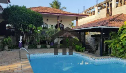 Casa de 694m², com 5 quartos (3 suítes), localizada em Piedade, Jaboatão dos Guararapes - Pernambuco.