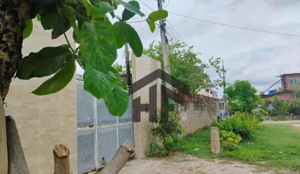 Casa Comercial ou Residencial, de 122m² construída, à venda com 3 quartos (1 suíte), localizada em Pau Amarelo, Paulista - Pernambuco.