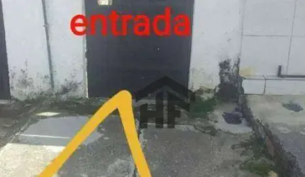 Duas casas de área total 275m², à venda, 5 quartos, localizada na Torre, Recife - Pernambuco.