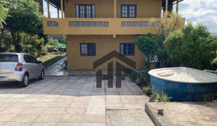 Casa de 364m², no terreno de 612m², à venda com 6 quartos, localizada no Centro, Sairé - Pernambuco.