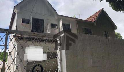 Duas casas conjugadas à venda, terreno de 770m², localizada na Boa Vista, Recife - Pernambuco.