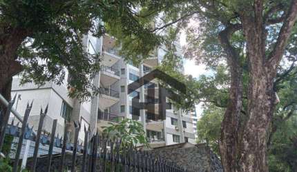 Apartamento de 247m² à venda, com 5 quartos (2 suítes), localizado no Espinheiro, Recife - Pernambuco.
