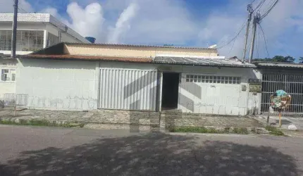 Casa Residencial ou Comercial de 314m²,  localizada no Jardim São Paulo, Recife - Pernambuco.