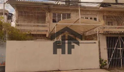 Casa de 160m² à venda, com 05 quartos, localizada em Candeias, Jaboatão dos Guararapes, Pernambuco.