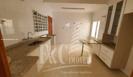 Casa para Venda em Araras, Centro, 3 dormitórios, 1 suíte, 1 banheiro, 3 vagas