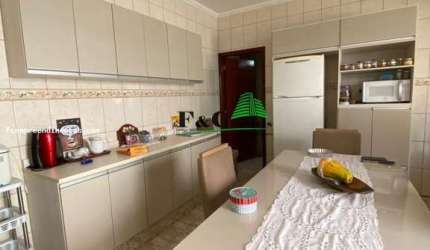 Casa para Venda em Limeira, Jardim Residencial Guimarães, 2 dormitórios, 1 banheiro, 3 vagas