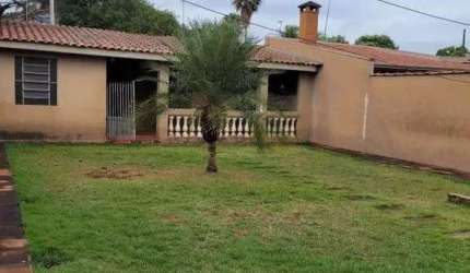 Casa para Venda em Iracemápolis, Centro, 3 dormitórios, 1 suíte, 1 banheiro