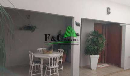Casa / Sobrado para Venda em Limeira, Vila Queiroz, 3 dormitórios, 1 suíte, 2 banheiros, 4 vagas
