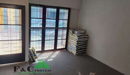 Casa / Sobrado para Venda em Limeira, Centro, 2 dormitórios, 1 banheiro, 1 vaga