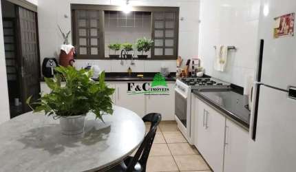 Casa para Venda em Limeira, Jardim Residencial Regina Bastelli, 3 dormitórios, 1 suíte, 1 banheiro, 2 vagas