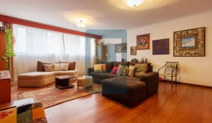 Amplo apartamento com 190m² 3 quartos e 2 vagas no Agua Verde