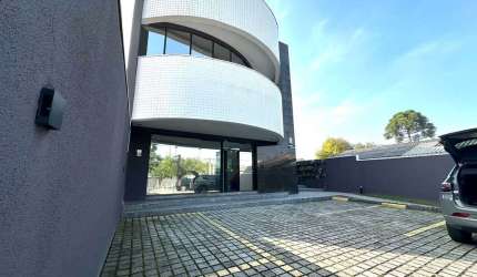 Prédio comercial com 600m² na Nilo Peçanha