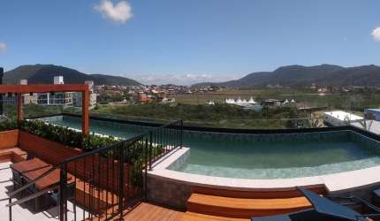 Maravilhoso Loft na praia do Novo Campeche