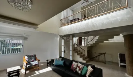 Casa residencial de 450 m² com 3 quartos sendo 3 suítes no bairro Jurerê Internacional