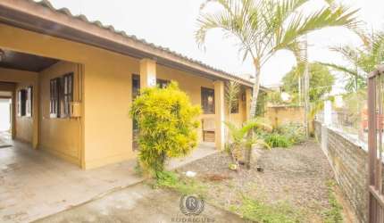 Casa 3 dormitórios venda centro Passo de Torres SC