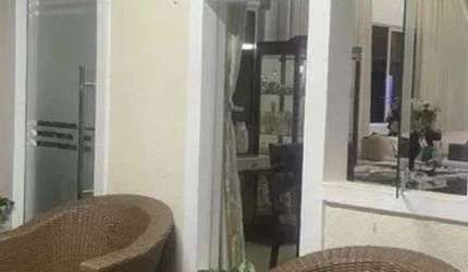 Cód. 377 Buraquinho Casa Térrea 4/4 sendo 3 suítes com piscina e 2 Vagas