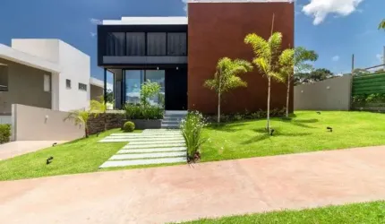 Casa de condomínio térrea para venda com 302 metros quadrados com 4 quartos