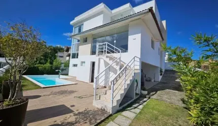 Casa de Alto Padrão em Aphaville Litoral Norte 1 com 4 suítes - Camaçari/BA