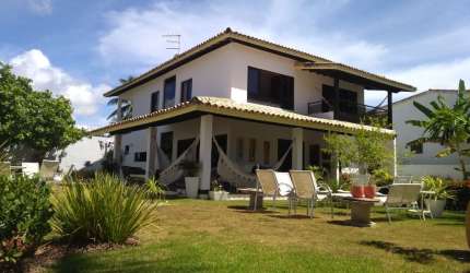Cód. 586 Ipitanga Casa com 5/4 sendo 3 suítes e 4 Vagas
