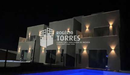 Casa duplex a venda de 3/4, 2 suítes e 2 garagens em BARRA DE JACUÍPE