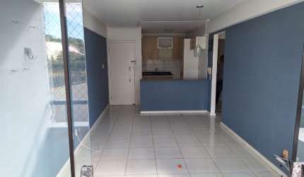 Apartamento à venda no Imbuí, 2 quartos, nascente - Salvador