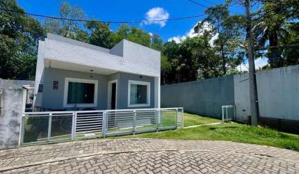 Cód. 272 Abrantes Casa 2/4 Reformada com área de Terreno