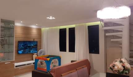 Ótima cobertura duplex e 3/4 no Costa azul.