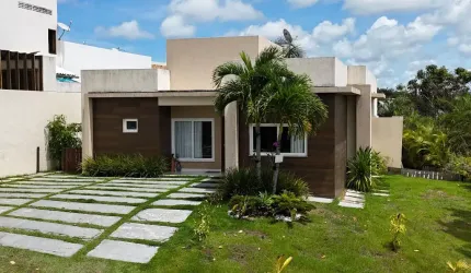 Casa em Aplhaville LN 2- 4 quartos
