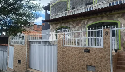 Vendo casa de 3/4 sendo 1 suíte e 2 vagas de garagem em Castelo Branco