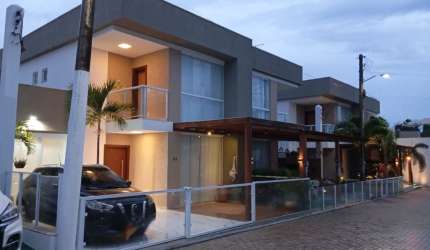 Cód. 564 Abrantes Casa 4/4 Reformada com 3 Vagas de Garagem