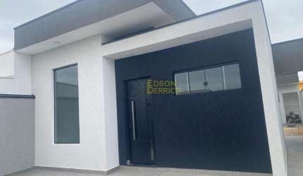 Casa com 3 quartos à Venda, Santa Clara - Pindamonhangaba
