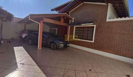 Casa com 4 quartos à Venda, Parque São Benedito - Pindamonhangaba