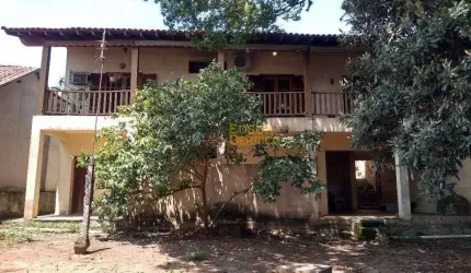 Sobrado com 4 dormitórios à venda, 341 m² por R$ 950.000,00 - Centro - Pindamonhangaba/SP