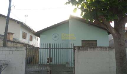 Casa com 3 dormitórios à venda, 69 m² por R$ 250.000,00 - Mombaça - Pindamonhangaba/SP