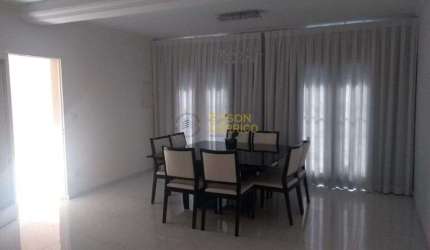 Sobrado com 3 dormitórios à venda, 221 m² por R$ 750.000,00 - Bosque da Princesa - Pindamonhangaba/SP