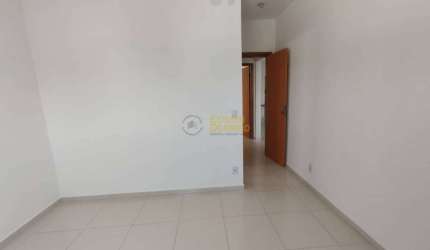 Apartamento com 2 dormitórios à venda, 69 m² por R$ 361.900,00 - Chácara Galega - Pindamonhangaba/SP