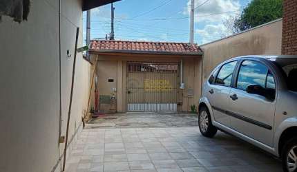 Casa á venda com 2 quartos, Jardim do Chafariz - Pindamonhangaba