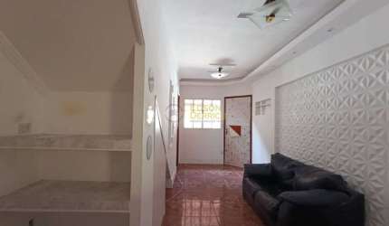 Sobrado com 2 quartos à Venda, Residencial Mombaça I - Pindamonhangaba