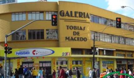 Loja para alugar, 68.00 m2 por R$2000.00  - Centro - Curitiba/PR