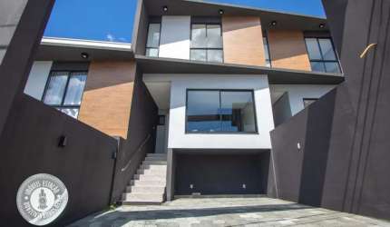 Casa com 3 quartos à venda na Vila Nova, Blumenau , 126 m2 por R$ 639.000
