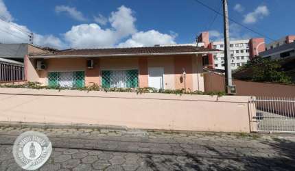 Casa com 3 quartos à venda no Velha, Blumenau , 163 m2 por R$ 860.000
