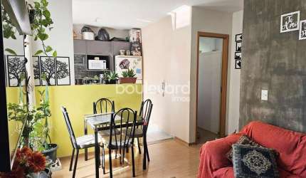 Apartamento de 2 Dormitórios | Serraria | São José