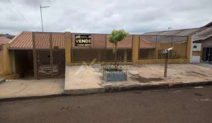 CASA A VENDA COM EDICULA NO FUNDO NO JARDIM SANTO ANTONIO EM CAMBE