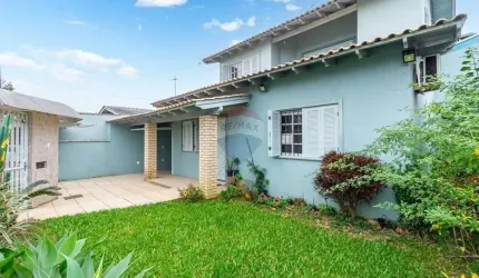 Casa com Piscina  Bairro Bom Sucesso