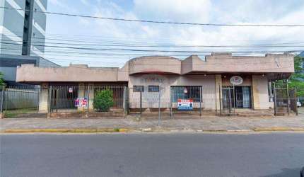 Casa Comercial com ótima localização na cidade!