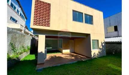 Casa a venda no Condomínio Canto dos Pássaros, Abrantes
