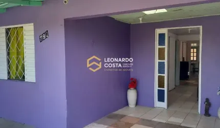 Ótima casa em bairro de moradores