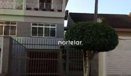 Lindo sobrado à venda no City Pinheirinho