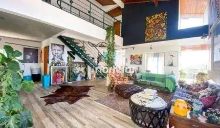 Casa na City Romana de 350 m2 com 4 quartos sendo 3 suites .